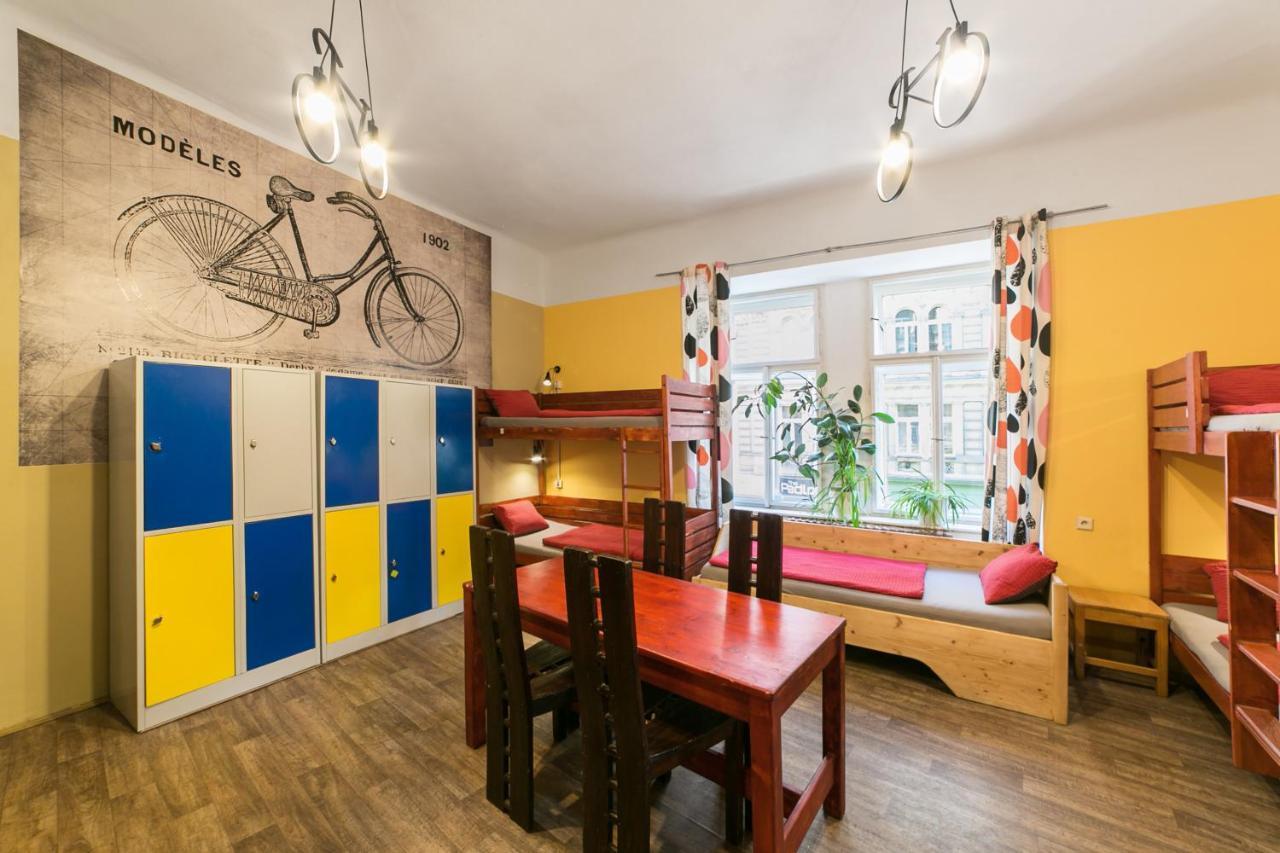 Hostel Elf Prague Ngoại thất bức ảnh