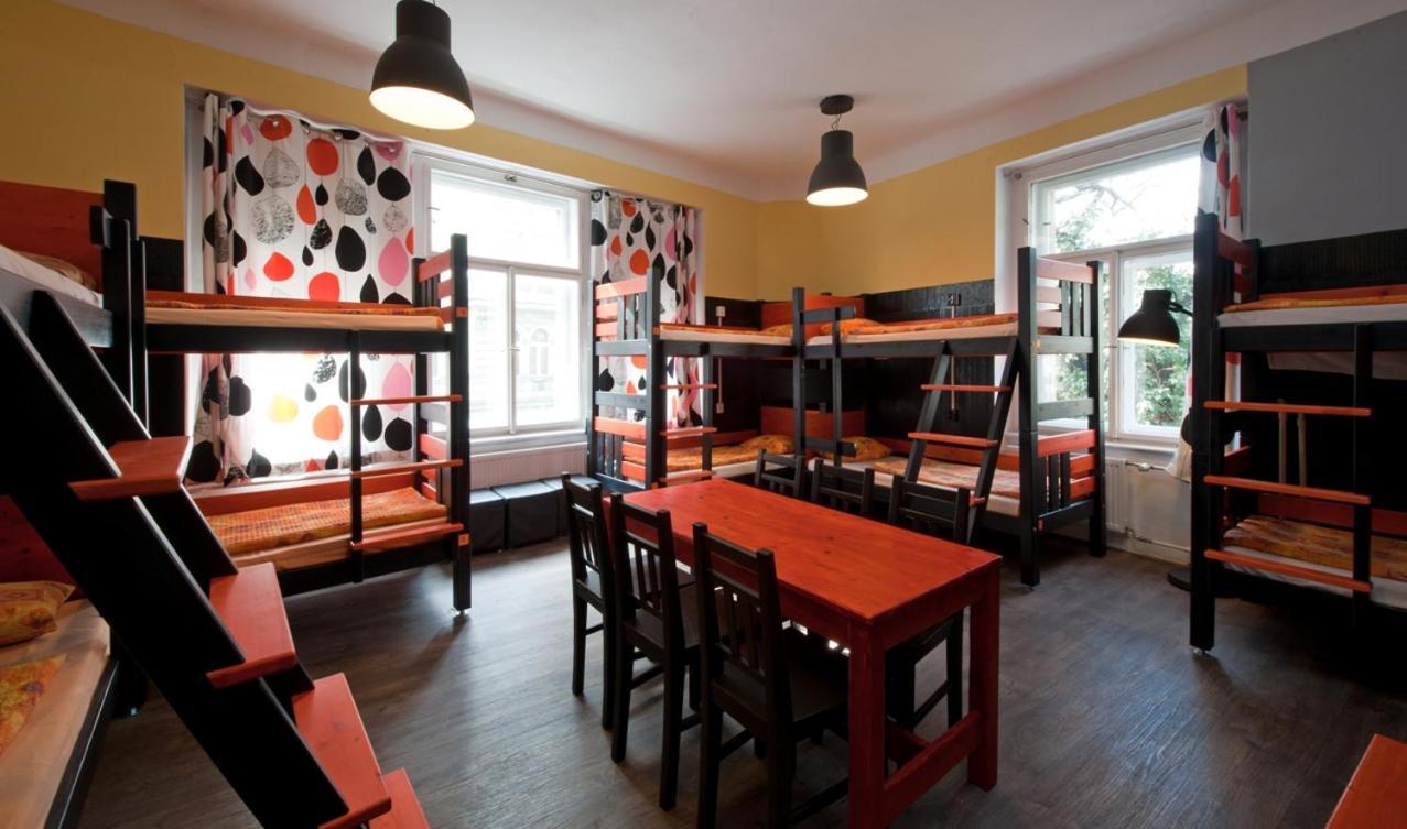 Hostel Elf Prague Ngoại thất bức ảnh